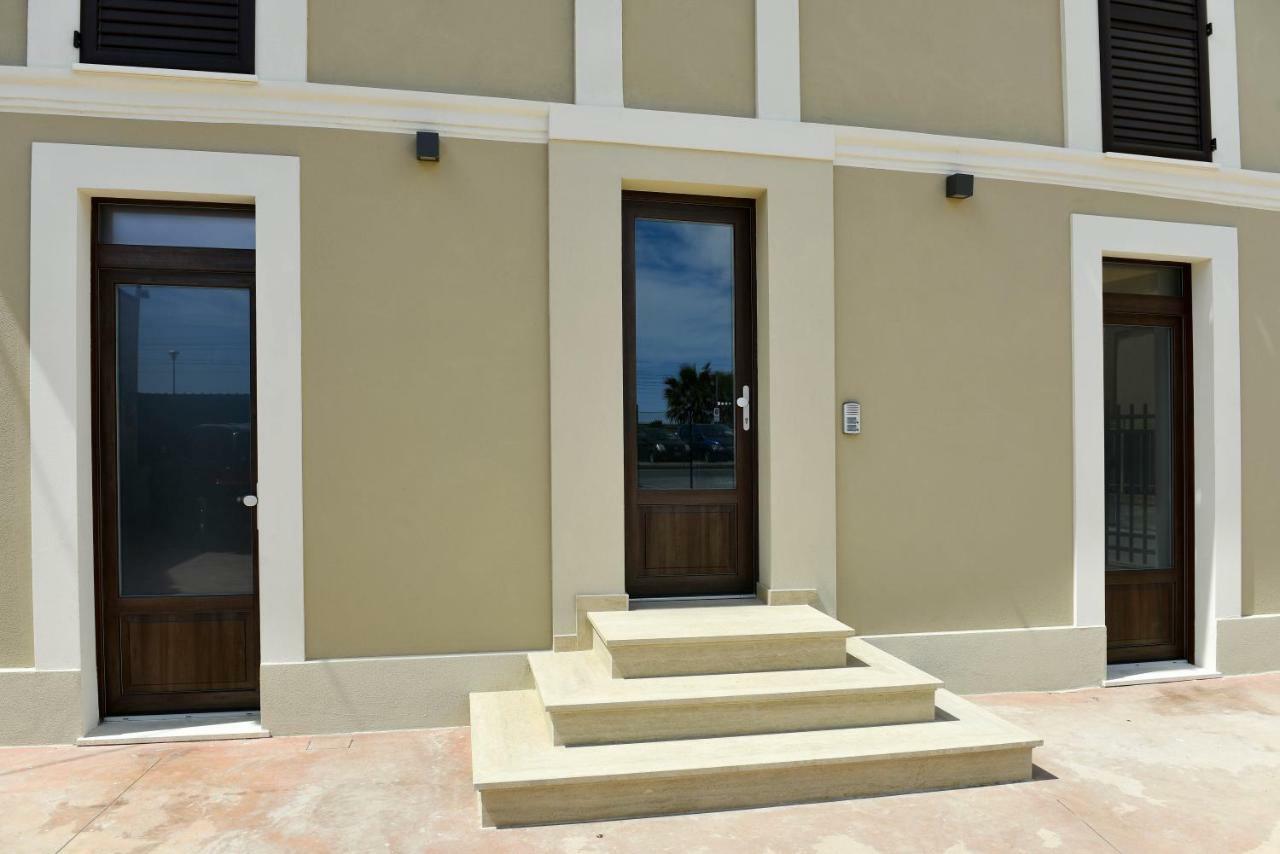 Апартаменты La Casa Al Mare Чивитанова-Марке Экстерьер фото